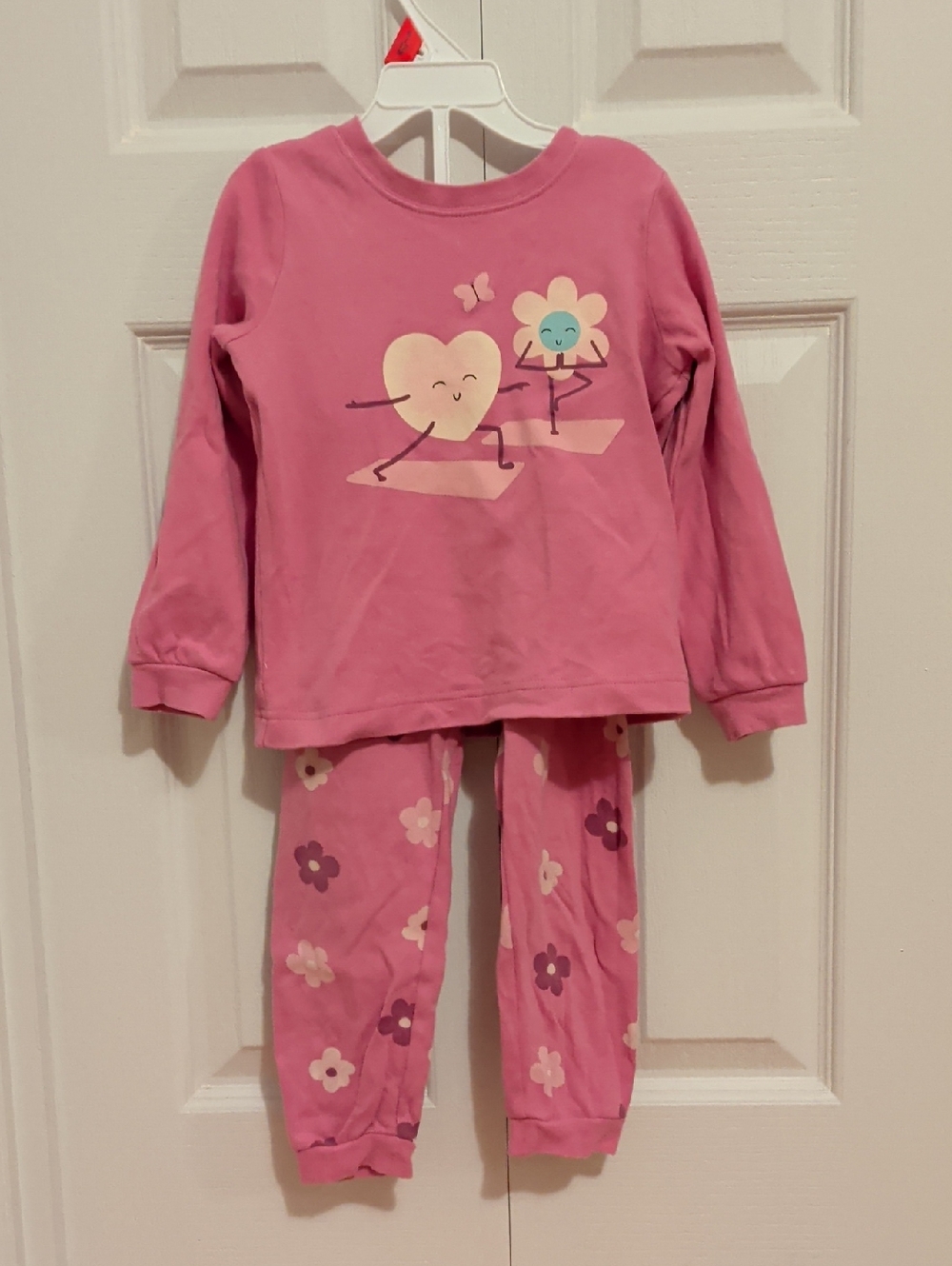 2/15$ Pekkle Girls Pink Heart & Flower Pajama Set
